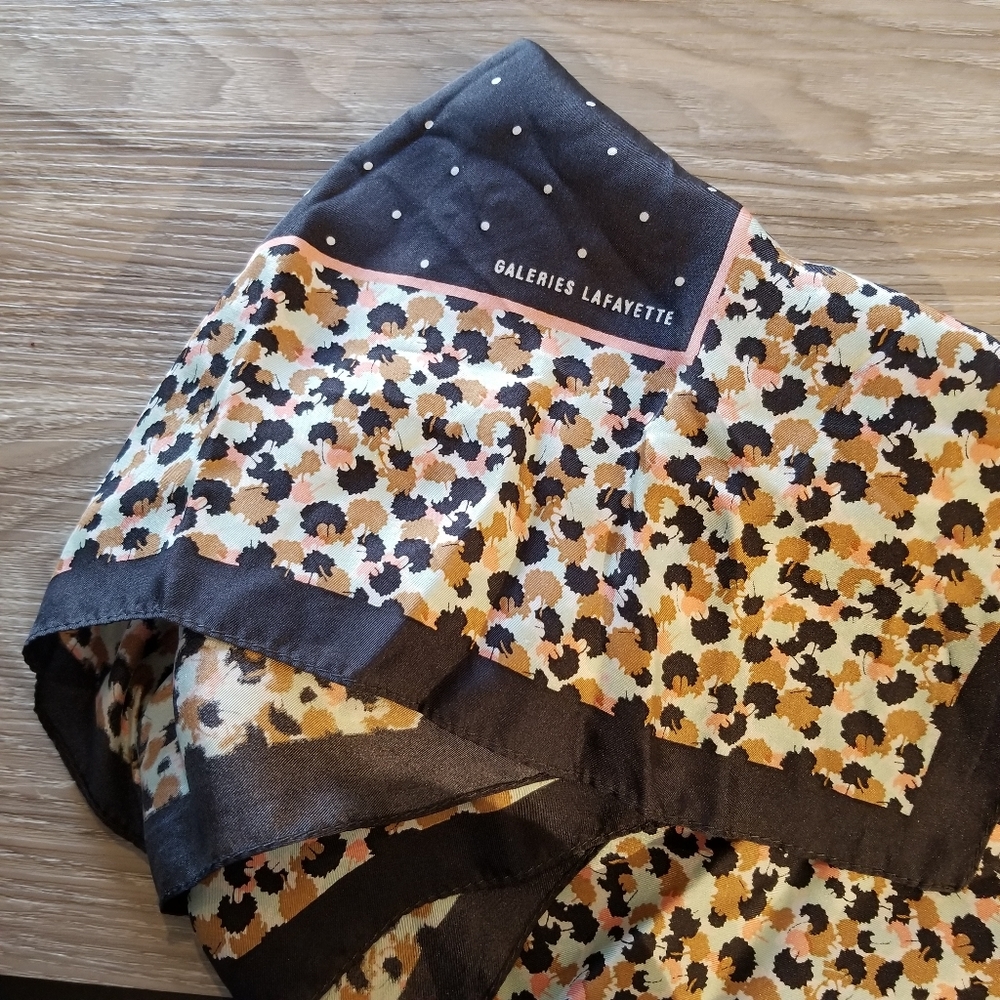 Silk scarf - Picture 5 of 5